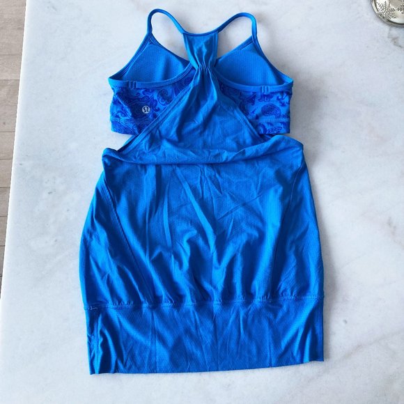 Lululemon blue No Limit Tank, yoga tank with inner built in sports bra (size 4) - Picture 2 of 12